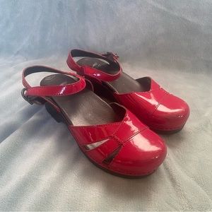 Dansko Red patent leather clog sandal